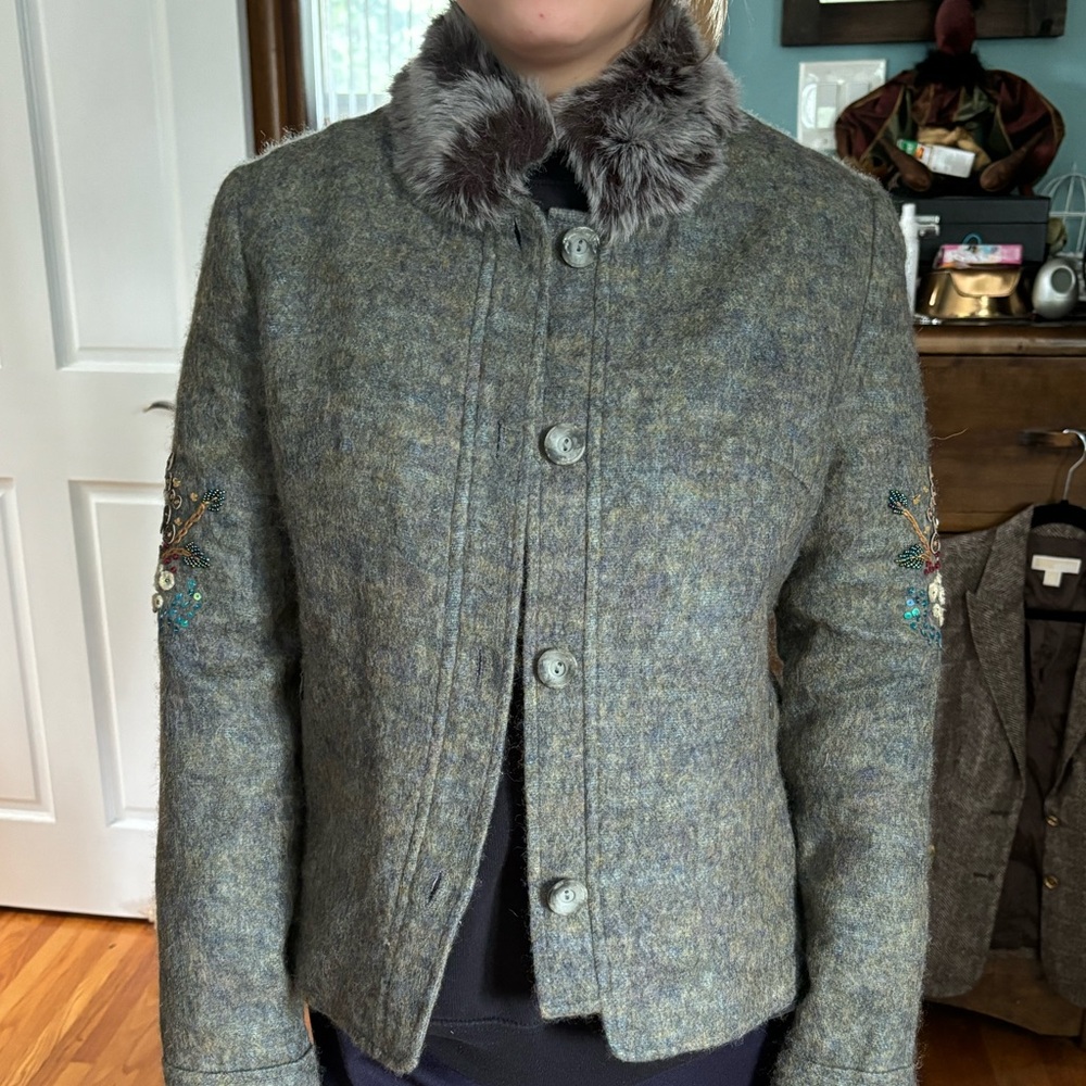 Green jacket - Picture 12 of 16